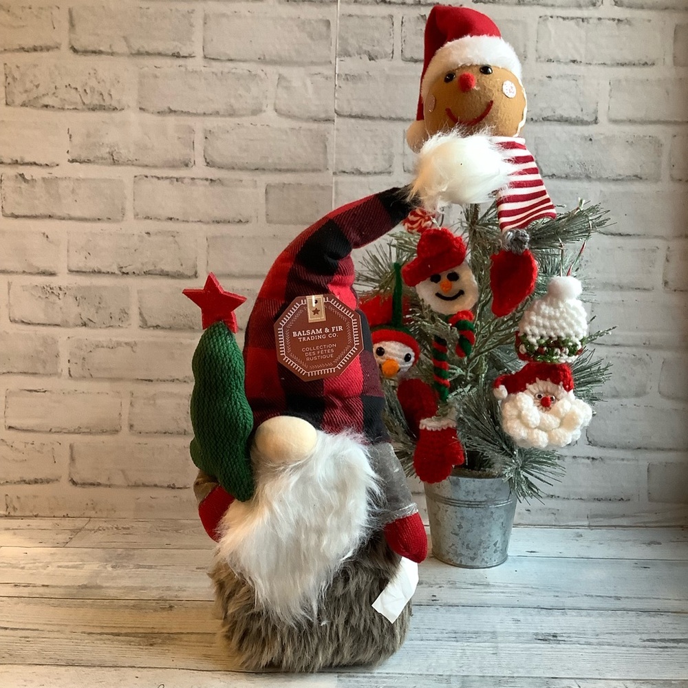 Balsam & Fir Buffalo Check Faux Fur Christmas Gnome With Tree
